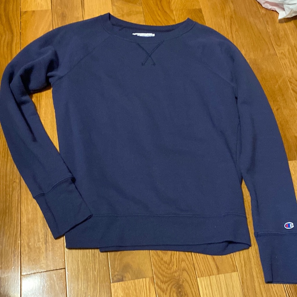 Blue crewneck champion sweatshirt